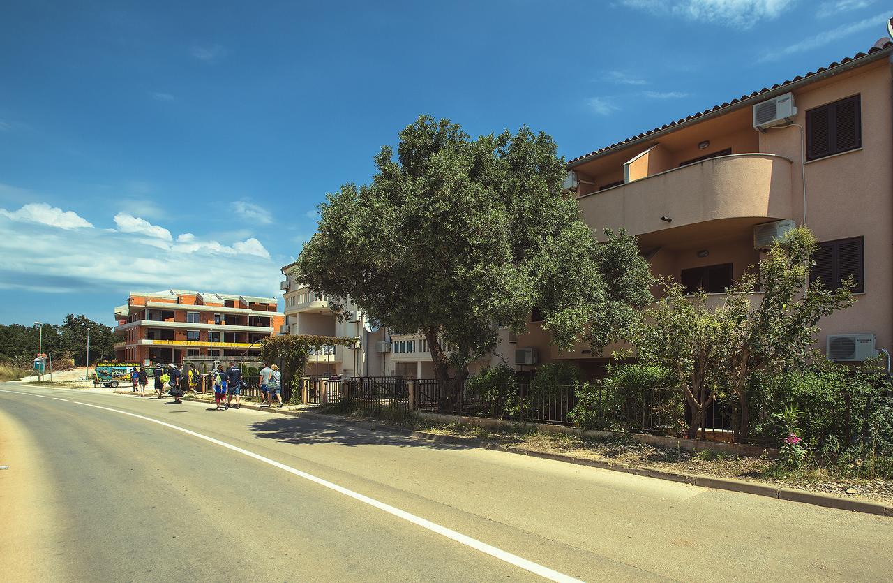 Apartments Ulika Medulin Exterior foto